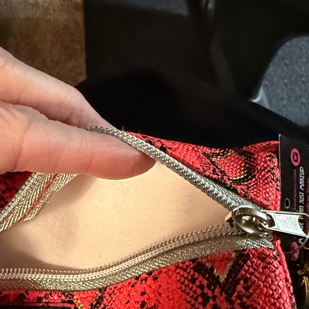 Red Patterned Women's Bag - Picture 5 of 5